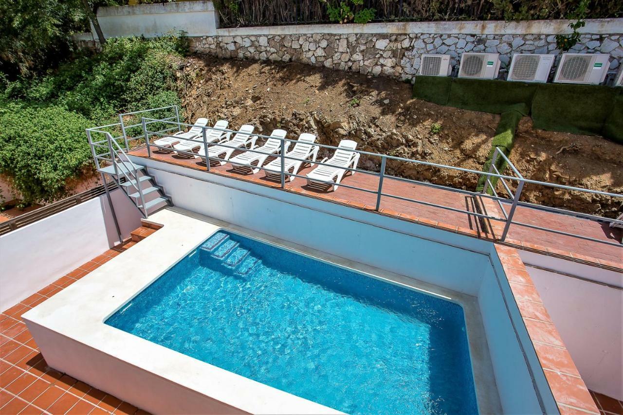 Luxury With Private Swimming Pool Apartemen Marbella